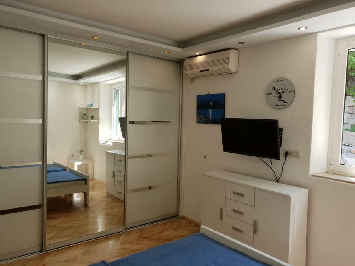 Apartment Apartment Split